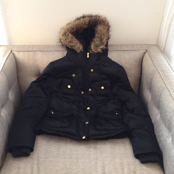 Guess Fur Hooded Jacket black with Gold Accents - Picture 4 of 12